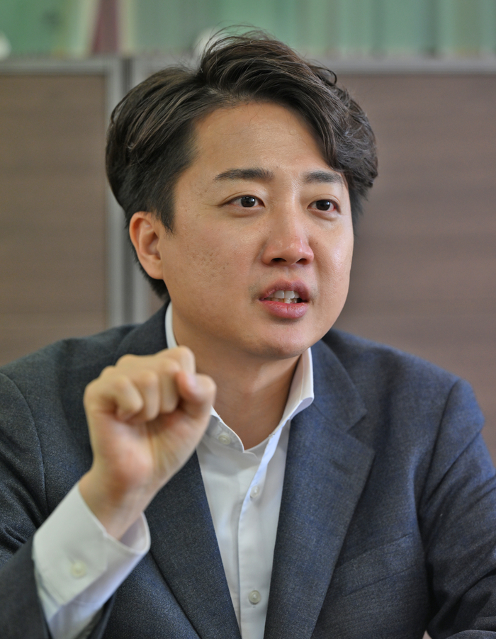 이준석